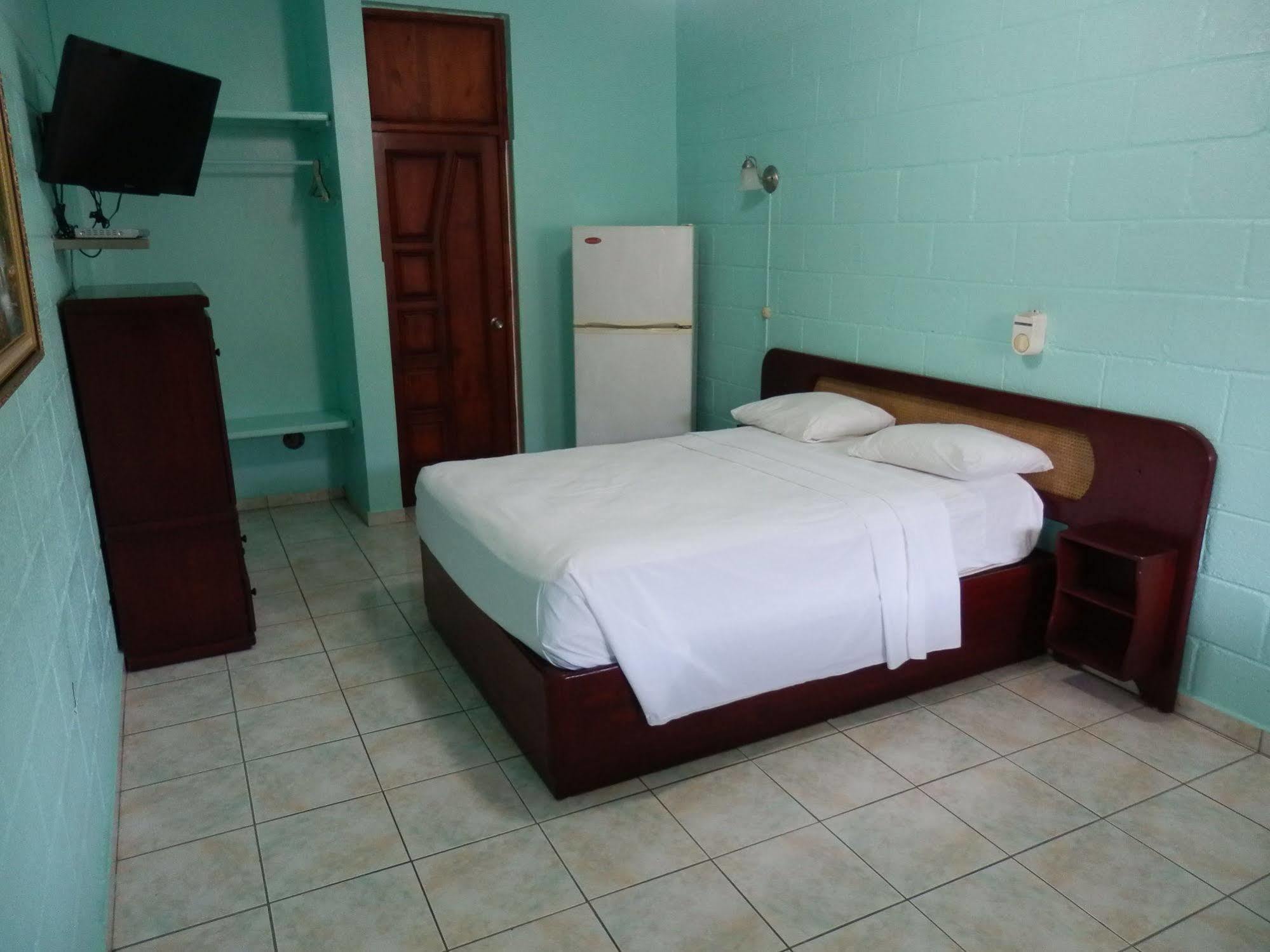 Hotel Garant&Suites Boca Chica Exterior foto
